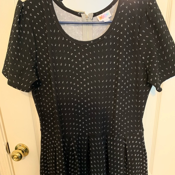 XL LuLaRoe Amelia Dress. - Picture 1 of 3